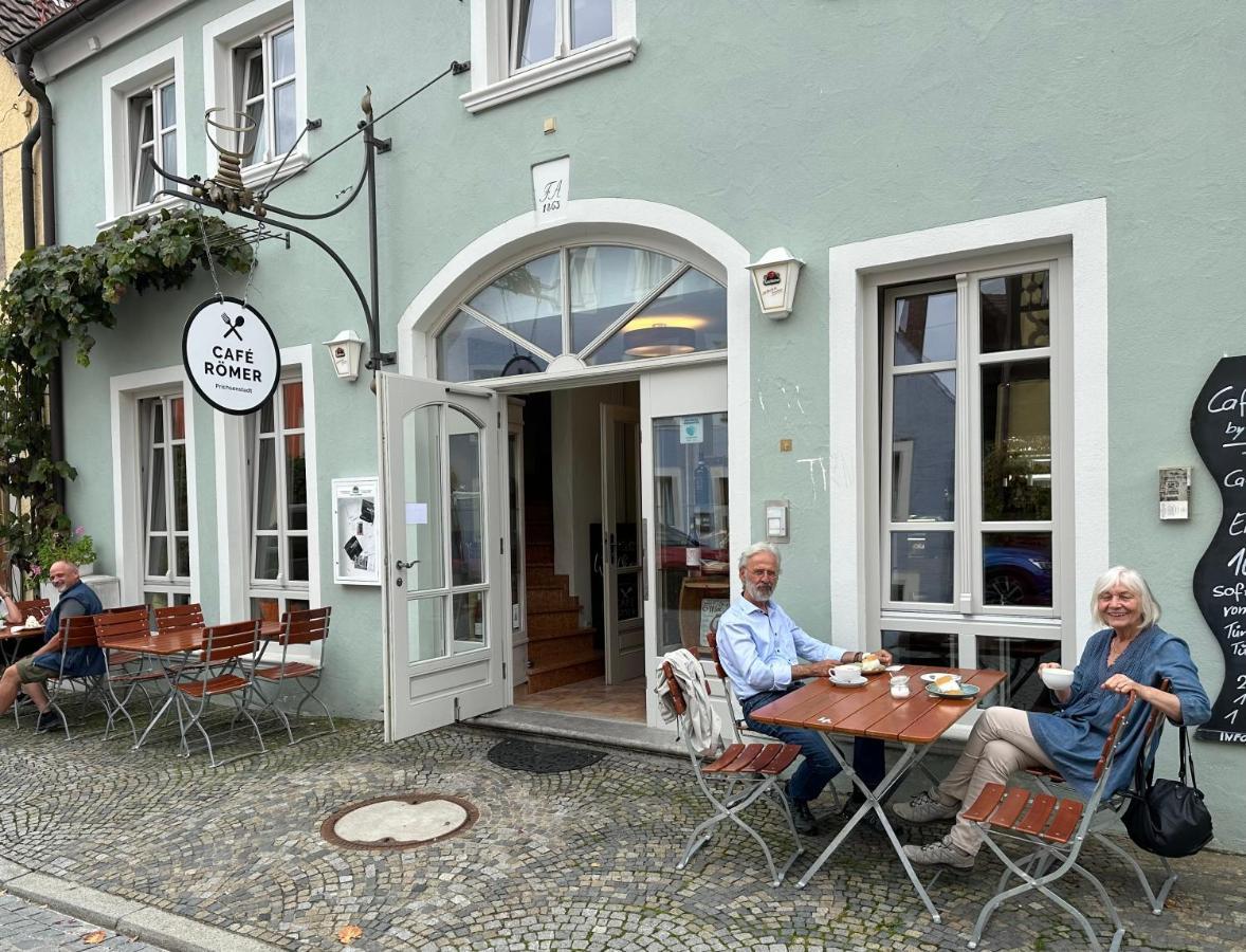 Vinopresso Gmbh - Cafe Roemer Prichsenstadt Zewnętrze zdjęcie